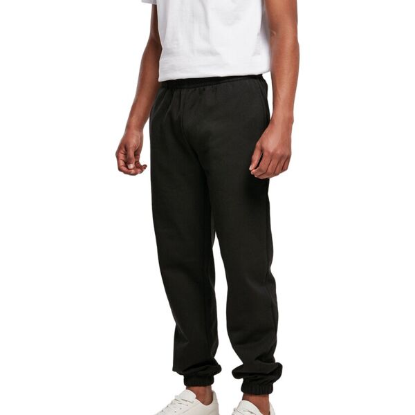 BASIC sweatpants. Thumbnail